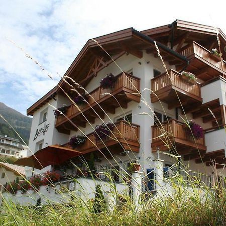 Hotel Berghof Nauders Extérieur photo